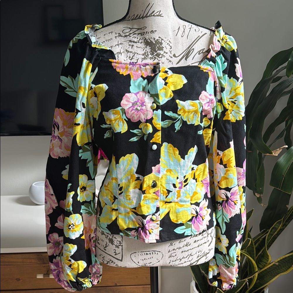Who What Wear Yellow and Pink Ruffled Long Sleeve Blouse